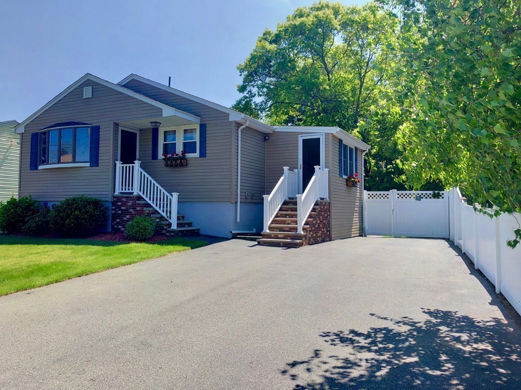 19 Diane Road Peabody, MA 01960 - Photo 1 of 17 Gallery Image 1