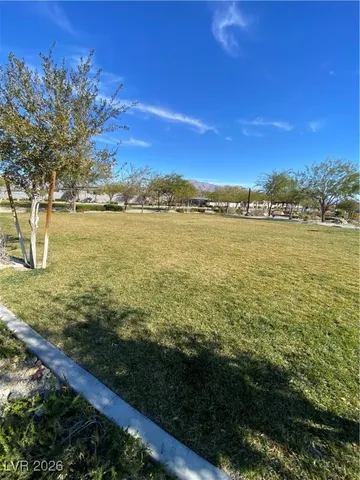$2,400 | 9215 Sky Pointe Drive, Las Vegas, NV 89143