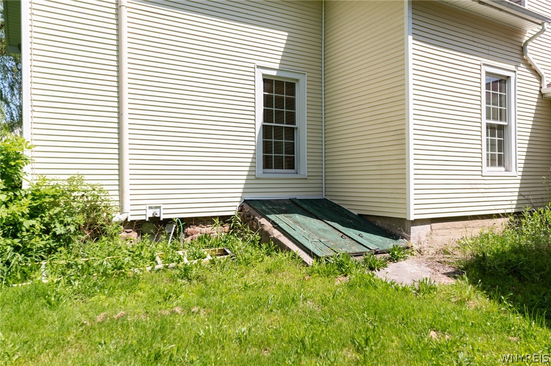 9318 Creek Road Batavia, NY 14020 - Photo 4 of 46