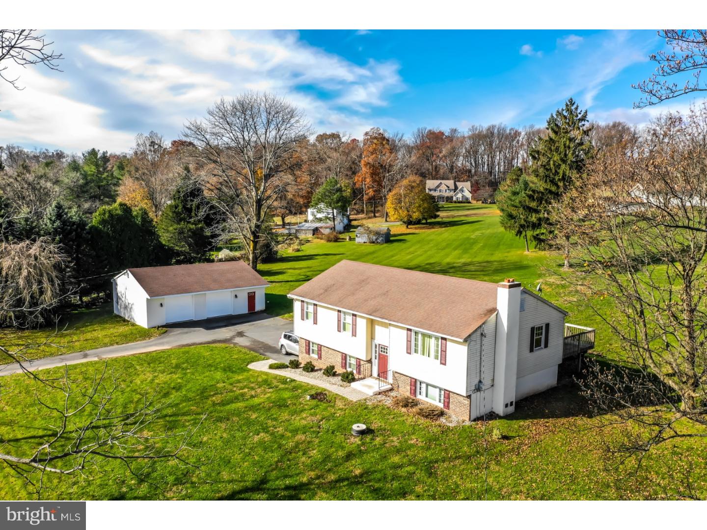 2364 Hopewell Road Elverson, PA 19520 - Photo 2 of 20 Gallery Image 2