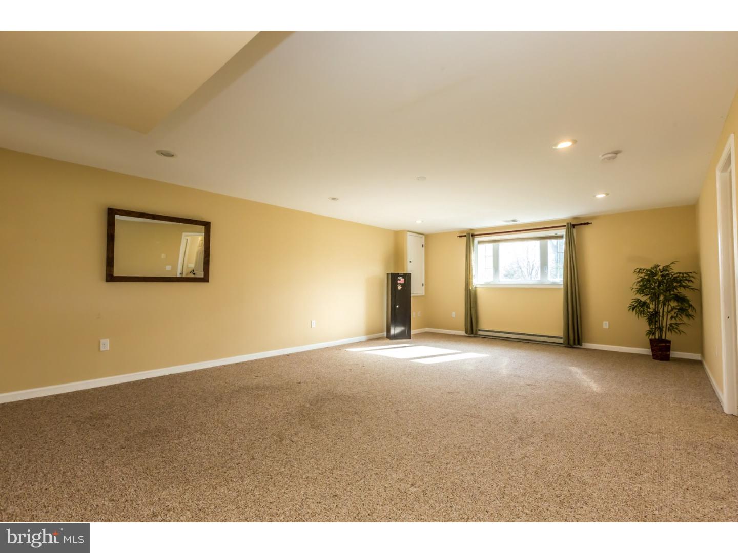 2364 Hopewell Road Elverson, PA 19520 - Photo 16 of 20 Gallery Image 16