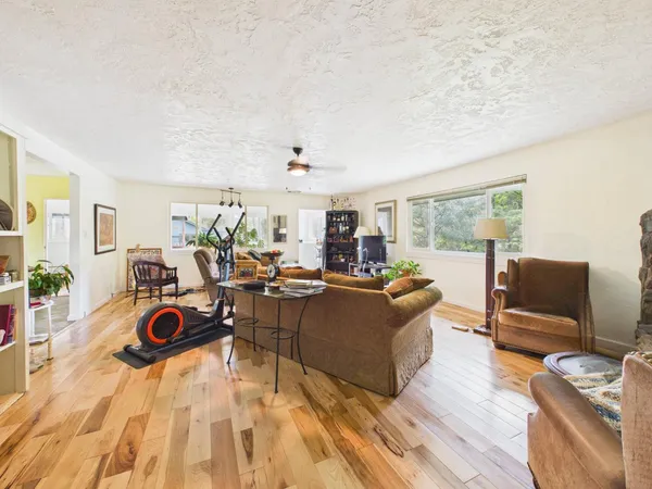 $424,000 | 37777 China Creek Road, Oakhurst, CA 93644