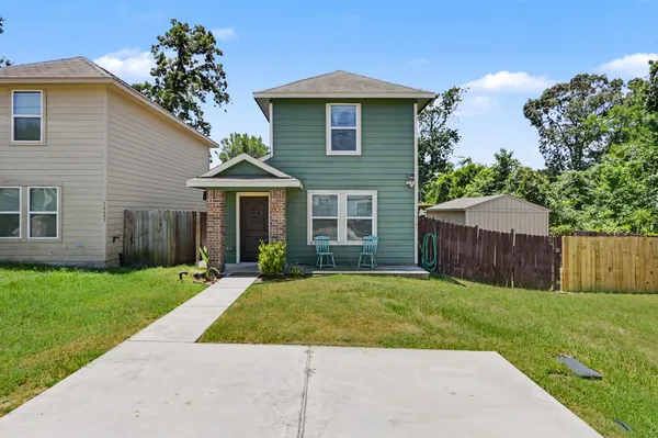 $1,500 | 16701 East Hammon, Montgomery, TX 77316
