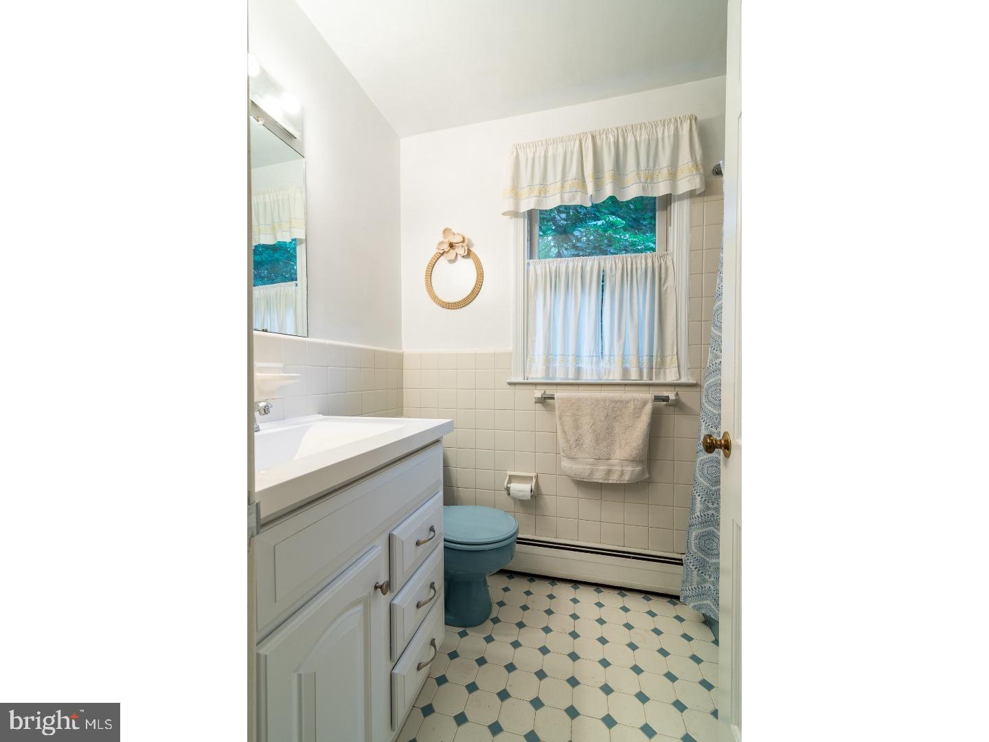 1705 Terwood Road Huntingdon Valley, PA 19006 - Photo 19 of 24 Bathroom