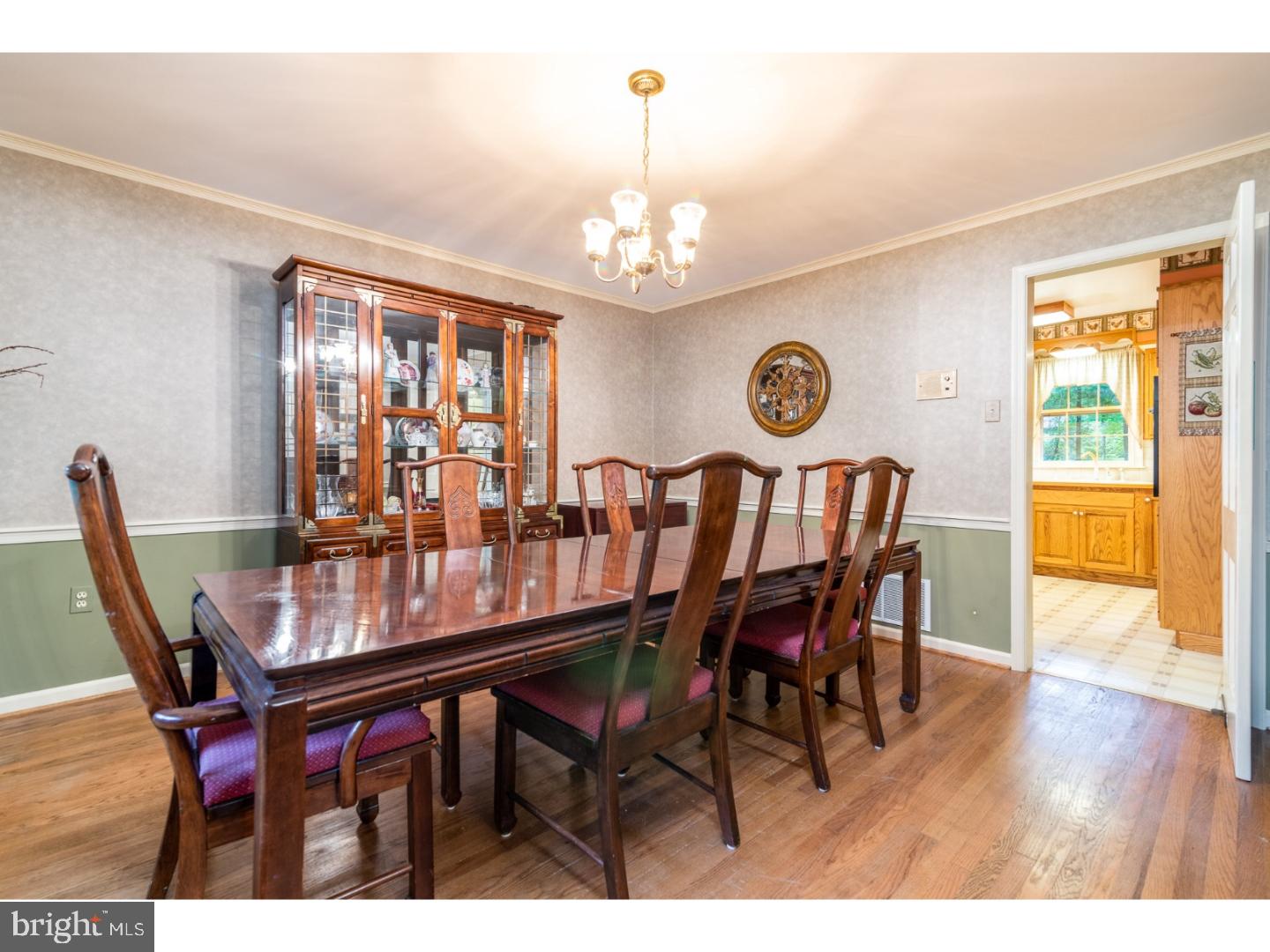 1705 Terwood Road Huntingdon Valley, PA 19006 - Photo 6 of 24 Dining Room