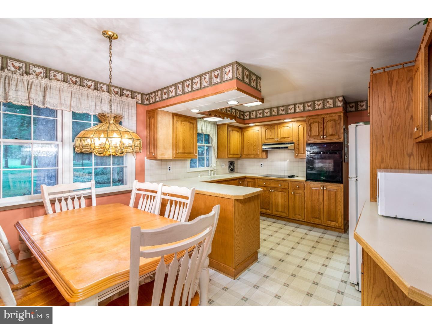 1705 Terwood Road Huntingdon Valley, PA 19006 - Photo 9 of 24 Kitchen
