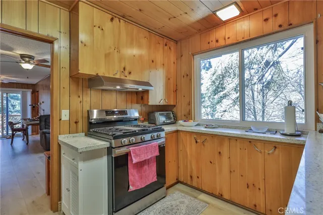 $345,000 | 22945 Redwood Way, Crestline, CA 92325