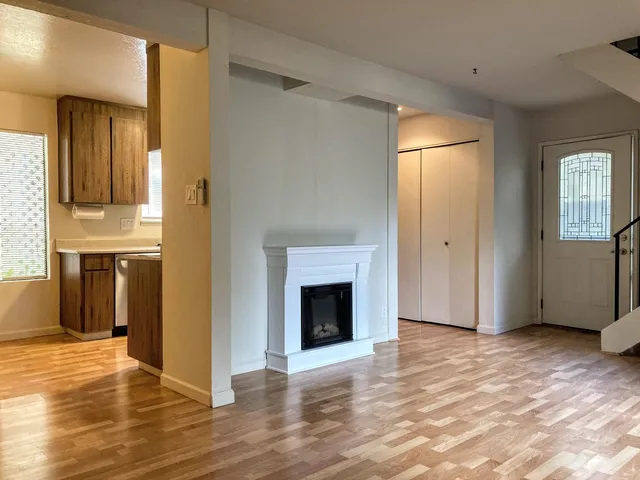 $3,400 | 2534 West Middlefield Road, Mountain View, CA 94043