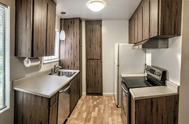 $3,400 | 2534 West Middlefield Road, Mountain View, CA 94043