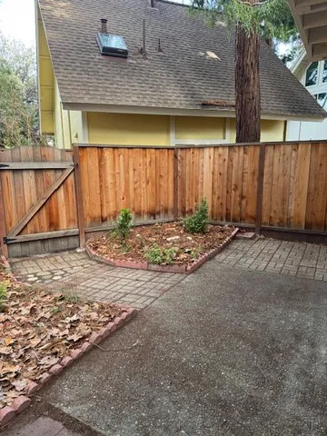 $3,400 | 2534 West Middlefield Road, Mountain View, CA 94043