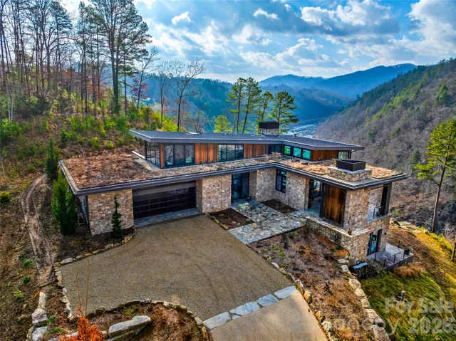 $5,800,000 | 112 Moon Shadow Lane, Marshall, NC 28753