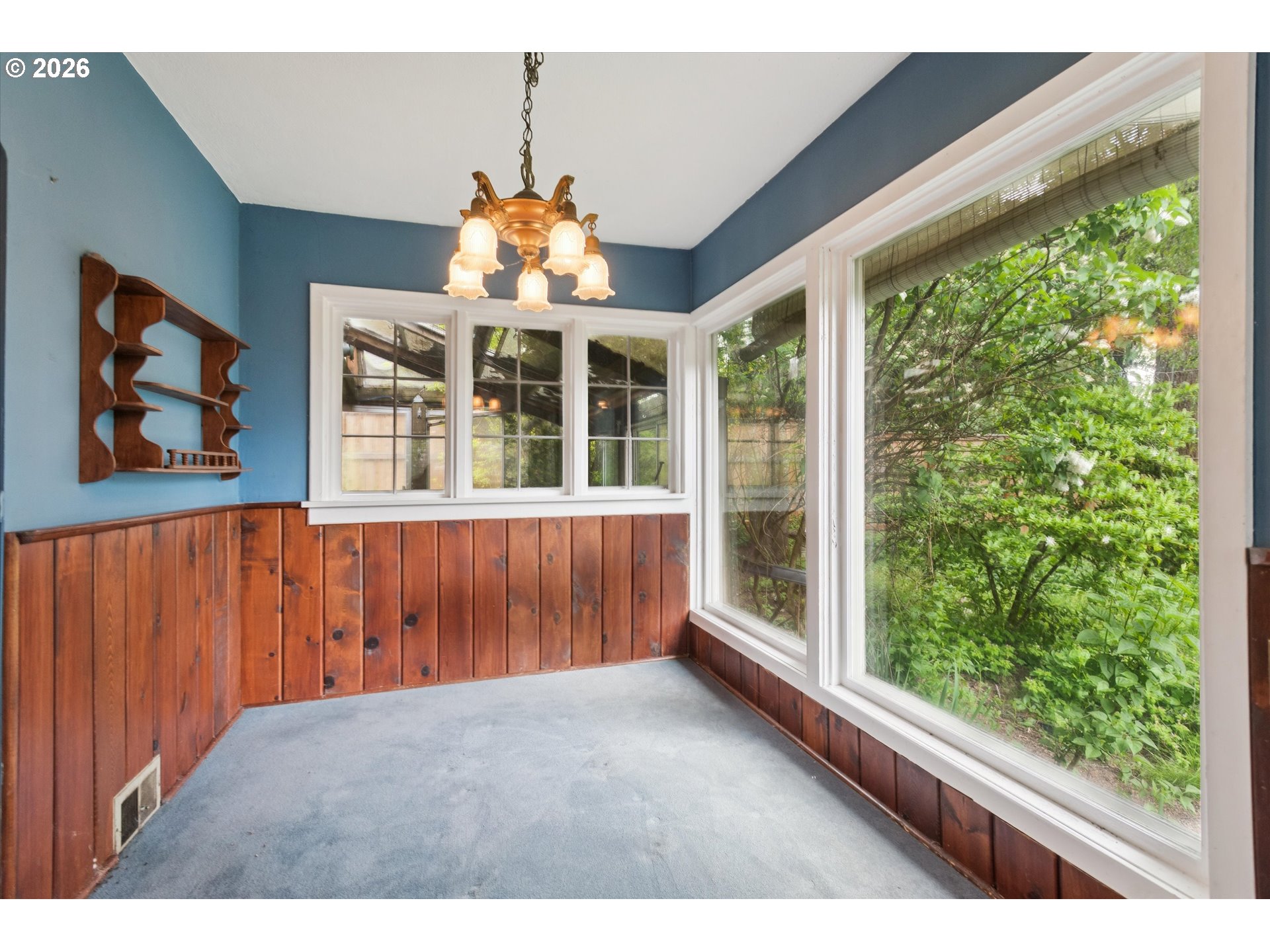 7812 Southwest Oak Street Portland, OR 97223 - Photo 14 of 46