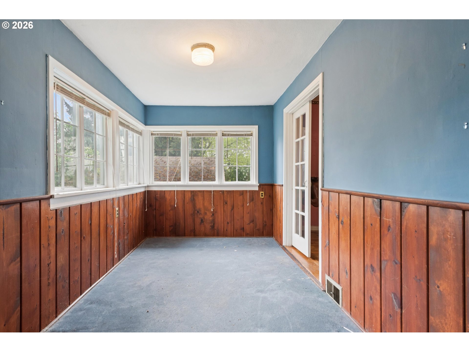 7812 Southwest Oak Street Portland, OR 97223 - Photo 16 of 46