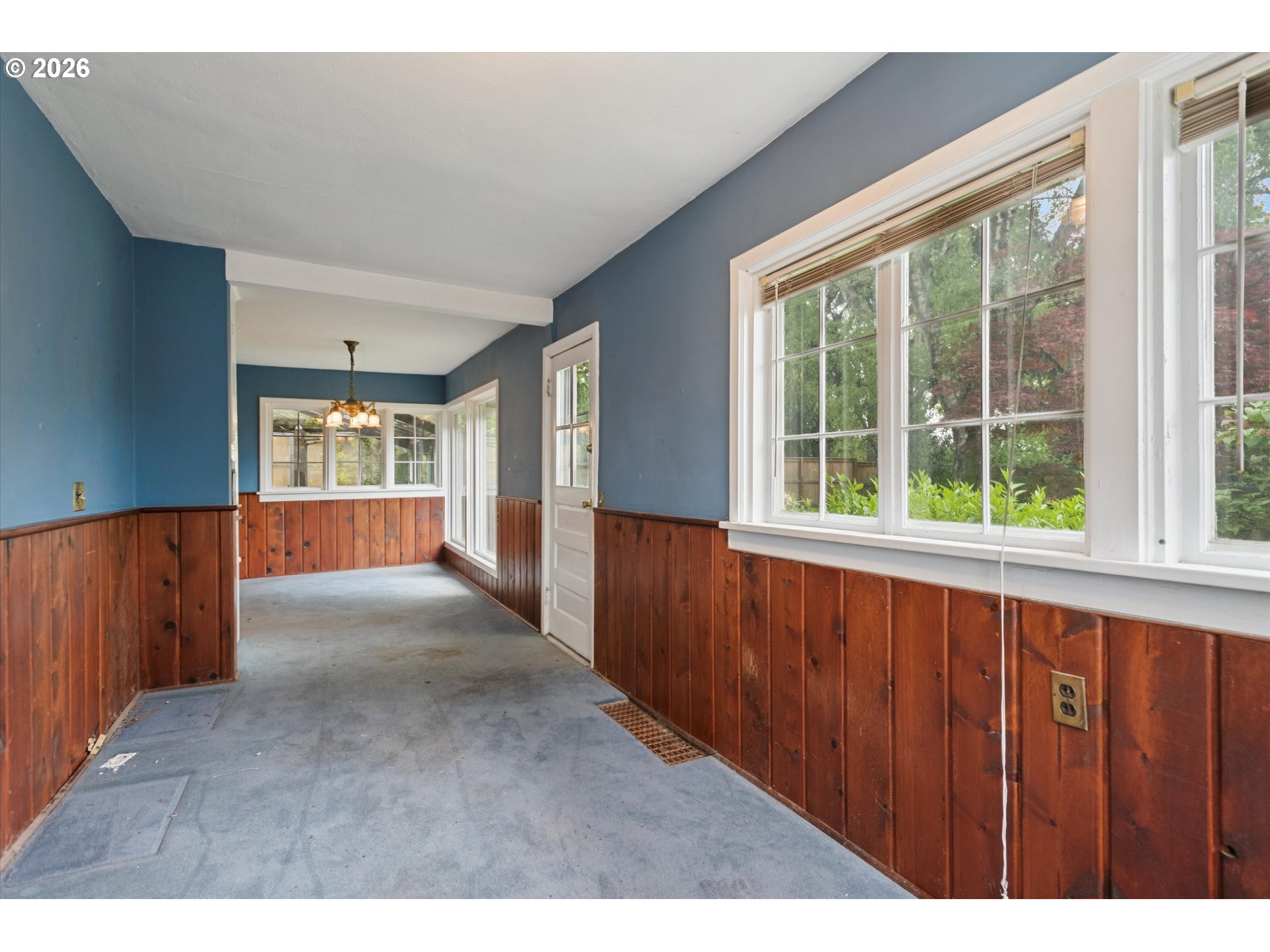 7812 Southwest Oak Street Portland, OR 97223 - Photo 17 of 46