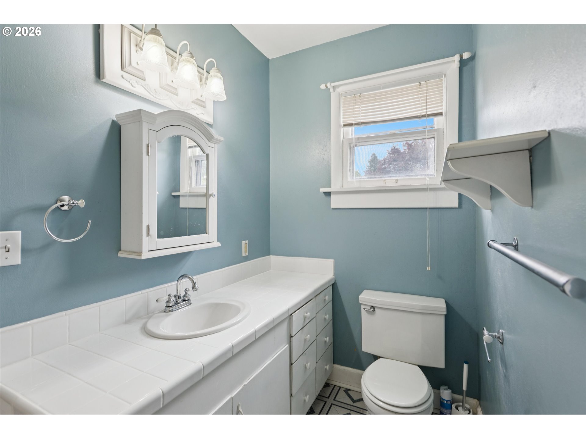 7812 Southwest Oak Street Portland, OR 97223 - Photo 27 of 46