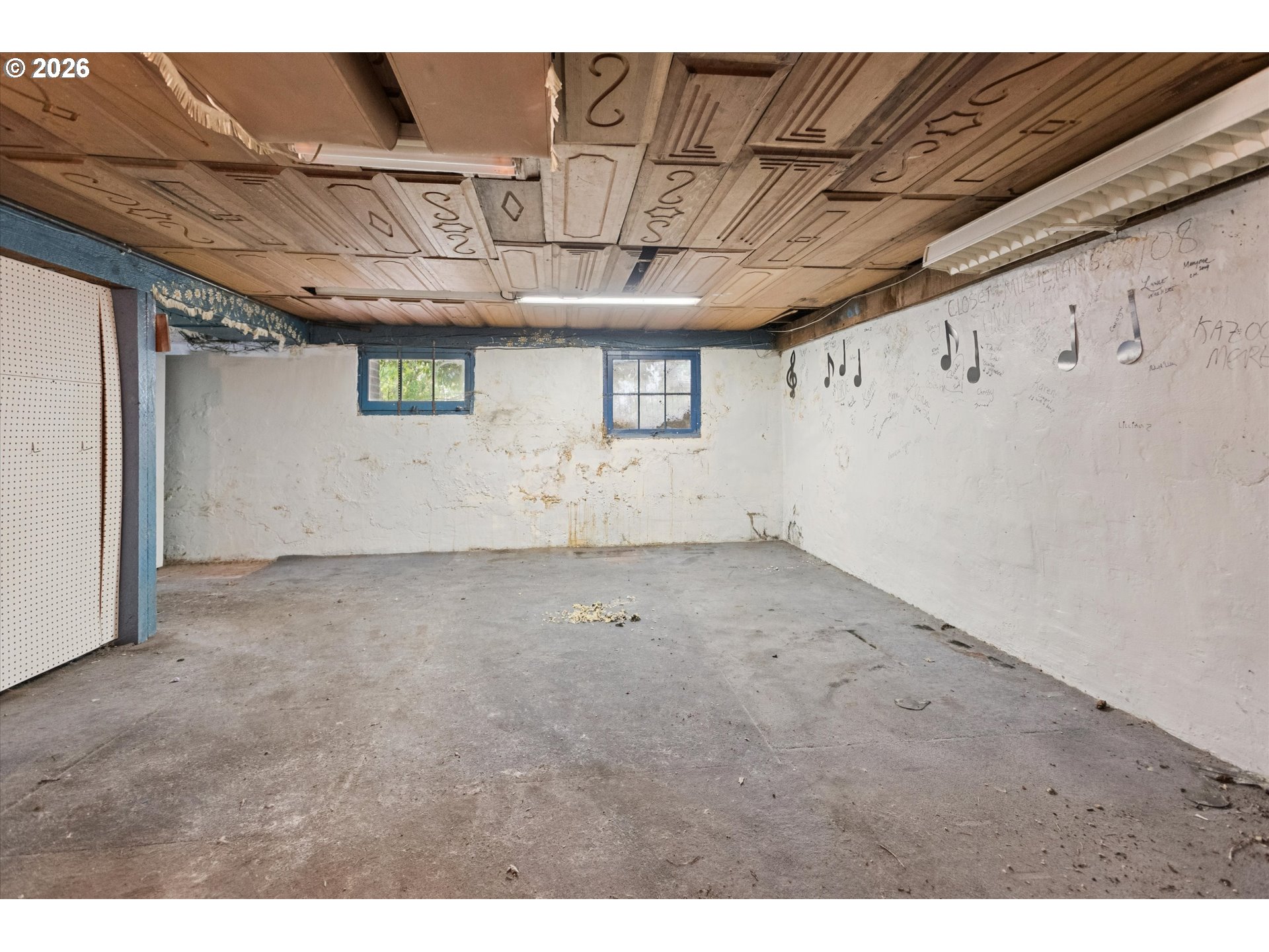 7812 Southwest Oak Street Portland, OR 97223 - Photo 34 of 46
