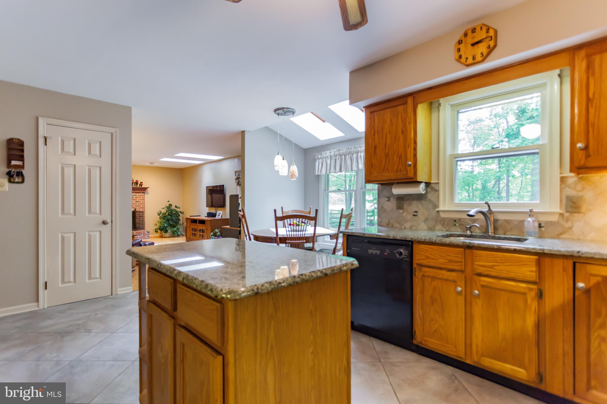 178 Flint Road Langhorne, PA 19047 - Photo 8 of 25 Kitchen