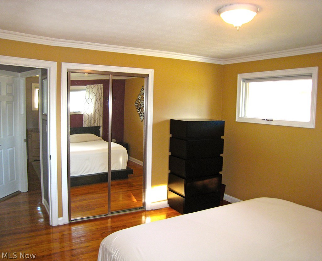 6925 Maplewood Road Parma Heights, OH 44130 - Photo 10 of 25 Master bedroom with oversize closet with new mirror doors.