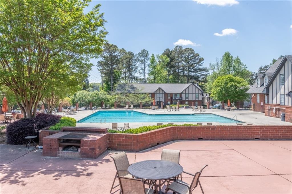 6851 Roswell Road, Unit Q15 Sandy Springs, GA 30328 - Photo 26 of 39 Gallery Image 26