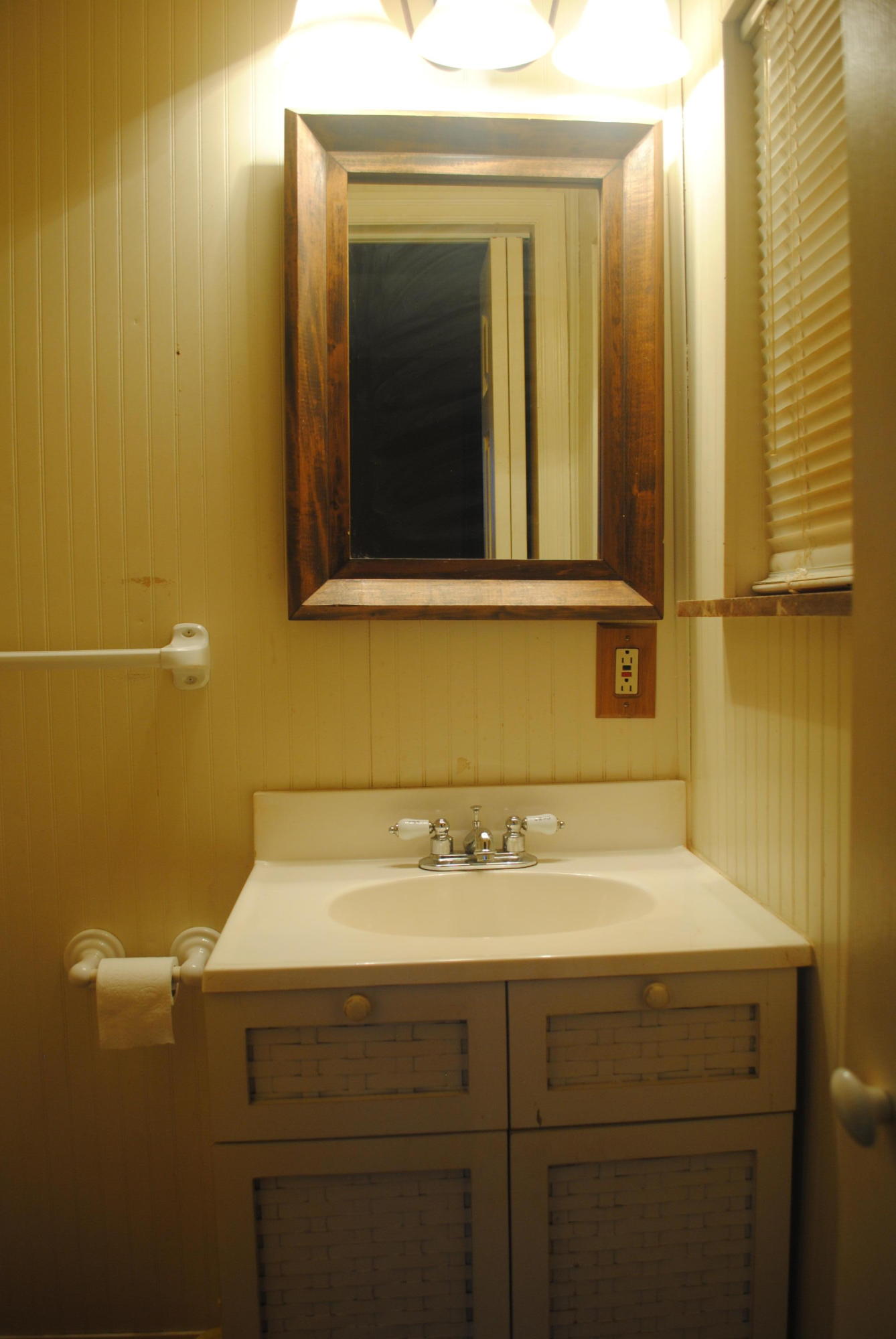 4318 Hayes Road Knoxville, TN 37912 - Photo 13 of 20 Master Bath