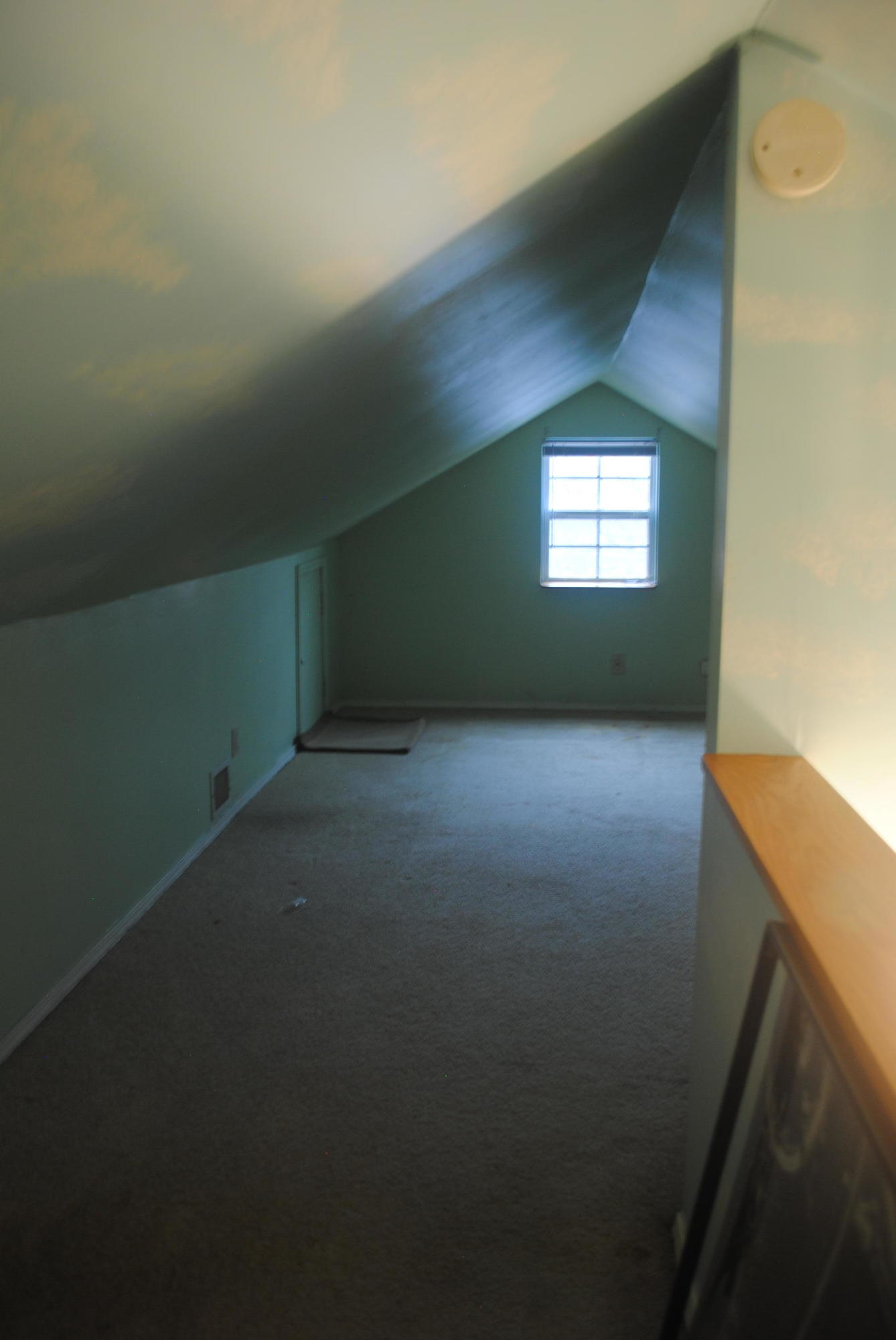 4318 Hayes Road Knoxville, TN 37912 - Photo 20 of 20 Upstairs Bed