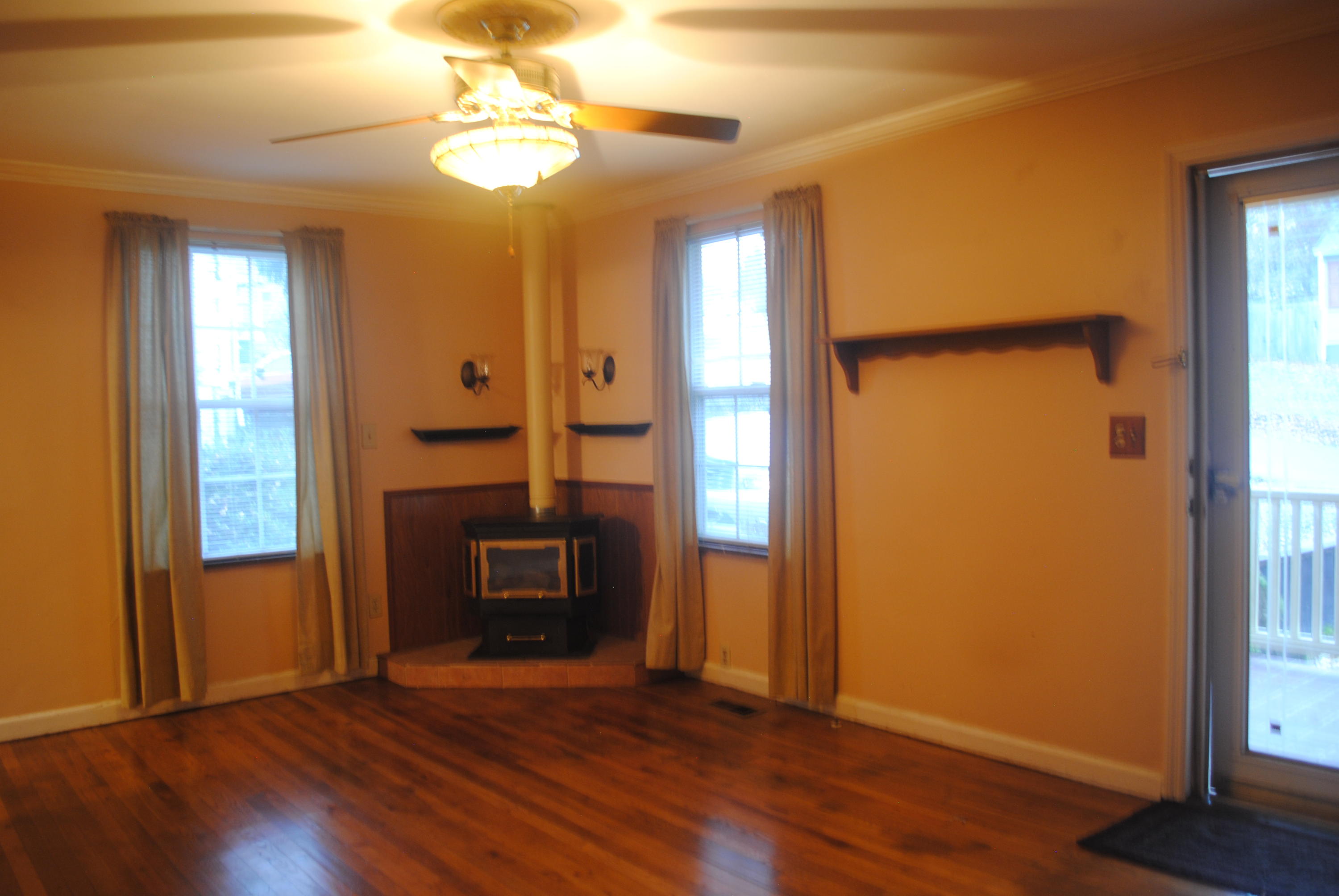 4318 Hayes Road Knoxville, TN 37912 - Photo 5 of 20 DSC_1280
