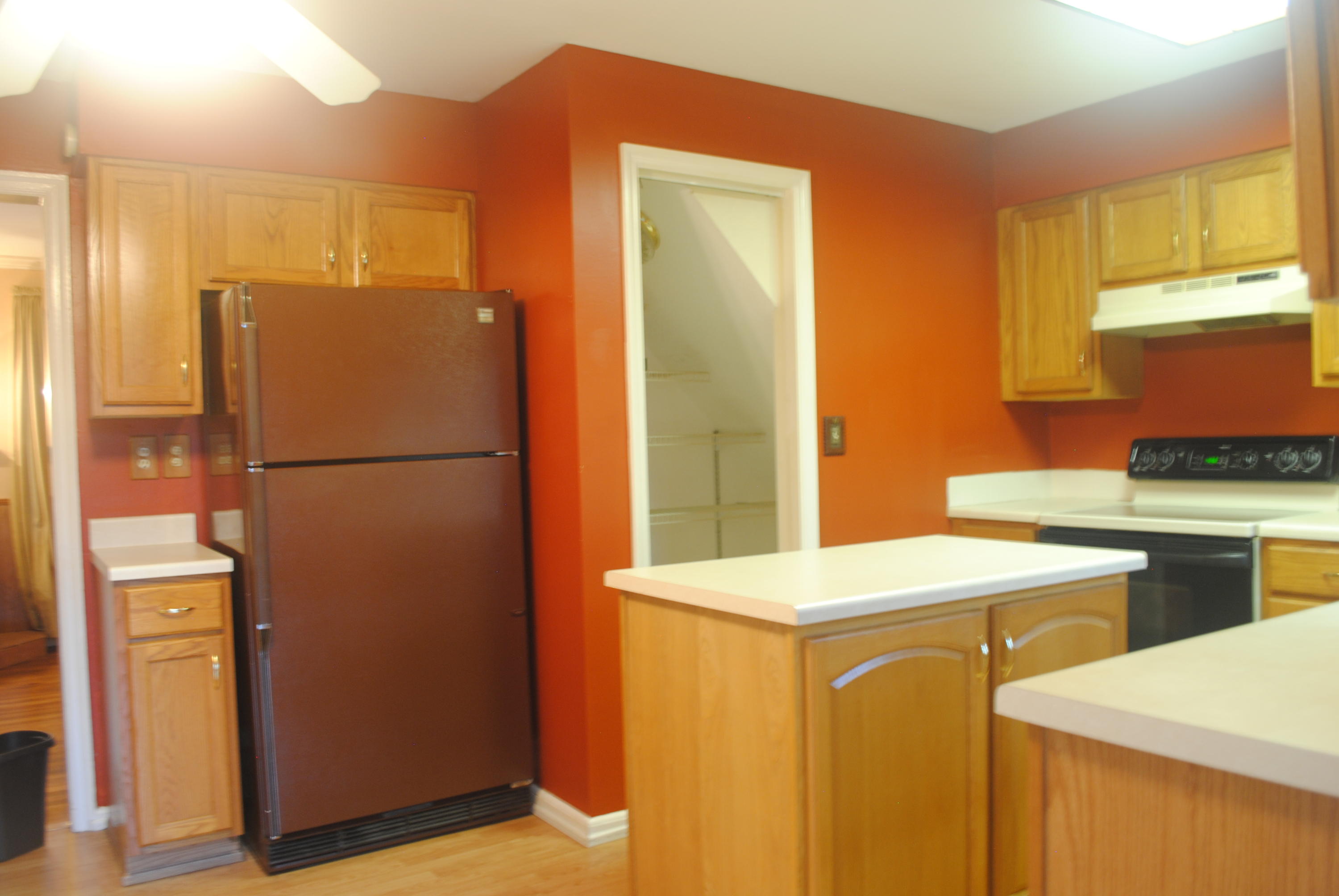 4318 Hayes Road Knoxville, TN 37912 - Photo 8 of 20 Kitchen