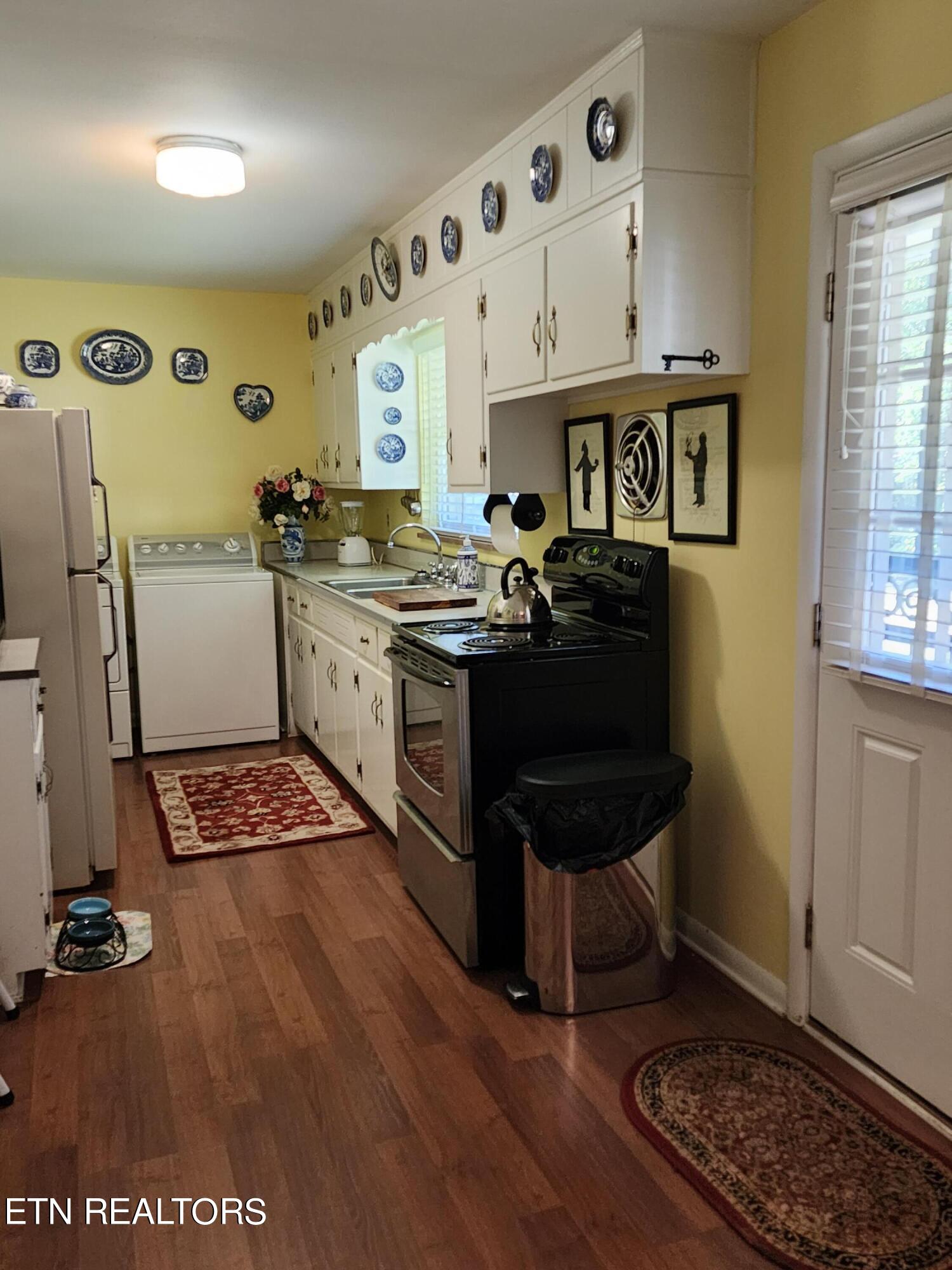 3105 Hazelwood Road, Unit 3 Knoxville, TN 37921 - Photo 5 of 8 20231012_133808