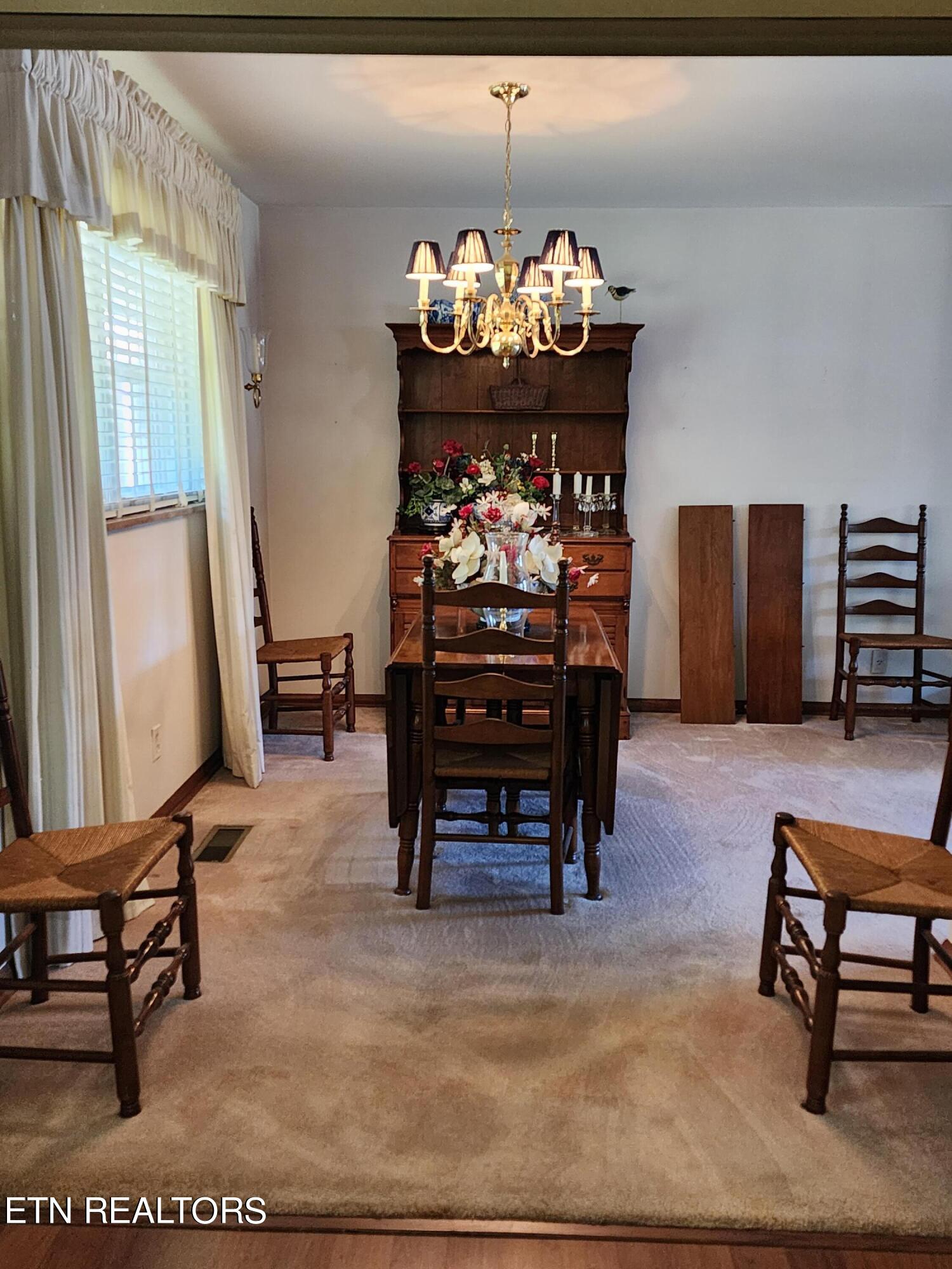 3105 Hazelwood Road, Unit 3 Knoxville, TN 37921 - Photo 6 of 8 20231012_133828