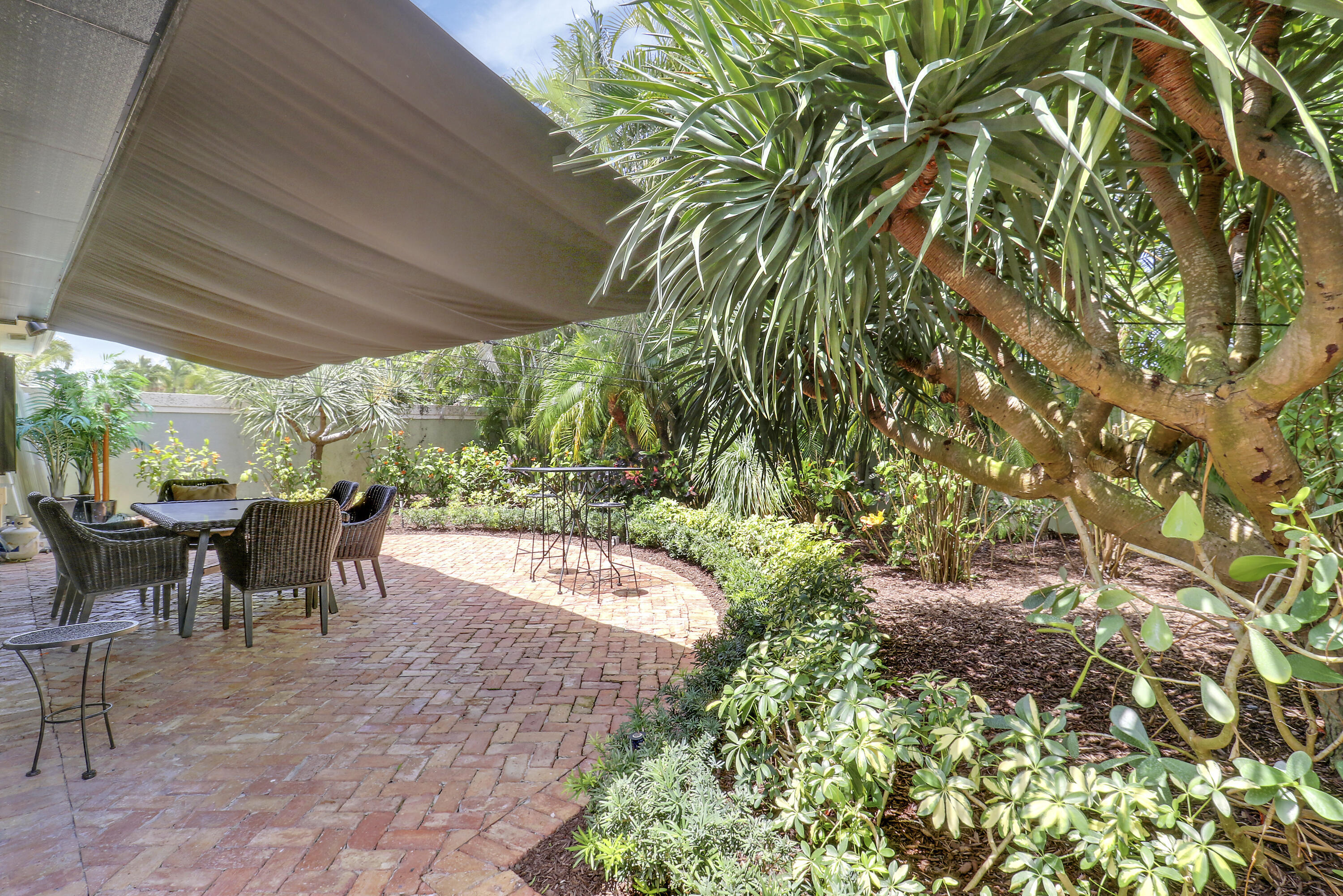 109 Seashore Drive Jupiter, FL 33477 - Photo 33 of 46 Outdoor Retreat
