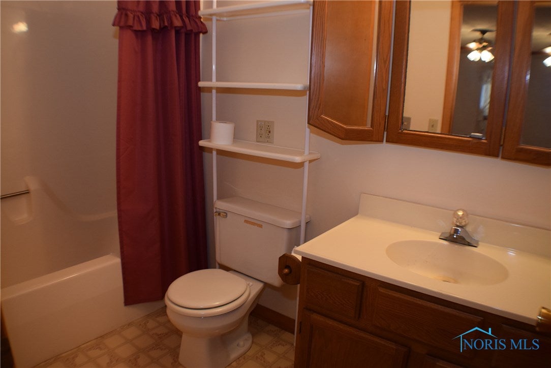 8801 Reitz Road Perrysburg, OH 43551 - Photo 19 of 35 Gallery Image 19