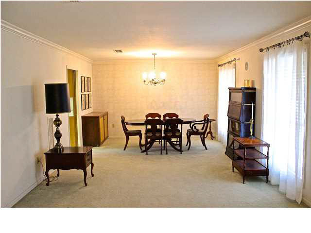 6202 Hanging Moss Road Jackson, MS 39206 - Photo 2 of 13 Photo 2