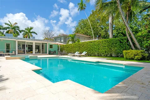 $2,590,000 | 3435 Royal Palm Avenue, Miami Beach, FL 33140
