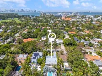 $2,590,000 | 3435 Royal Palm Avenue, Miami Beach, FL 33140