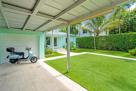 $2,590,000 | 3435 Royal Palm Avenue, Miami Beach, FL 33140