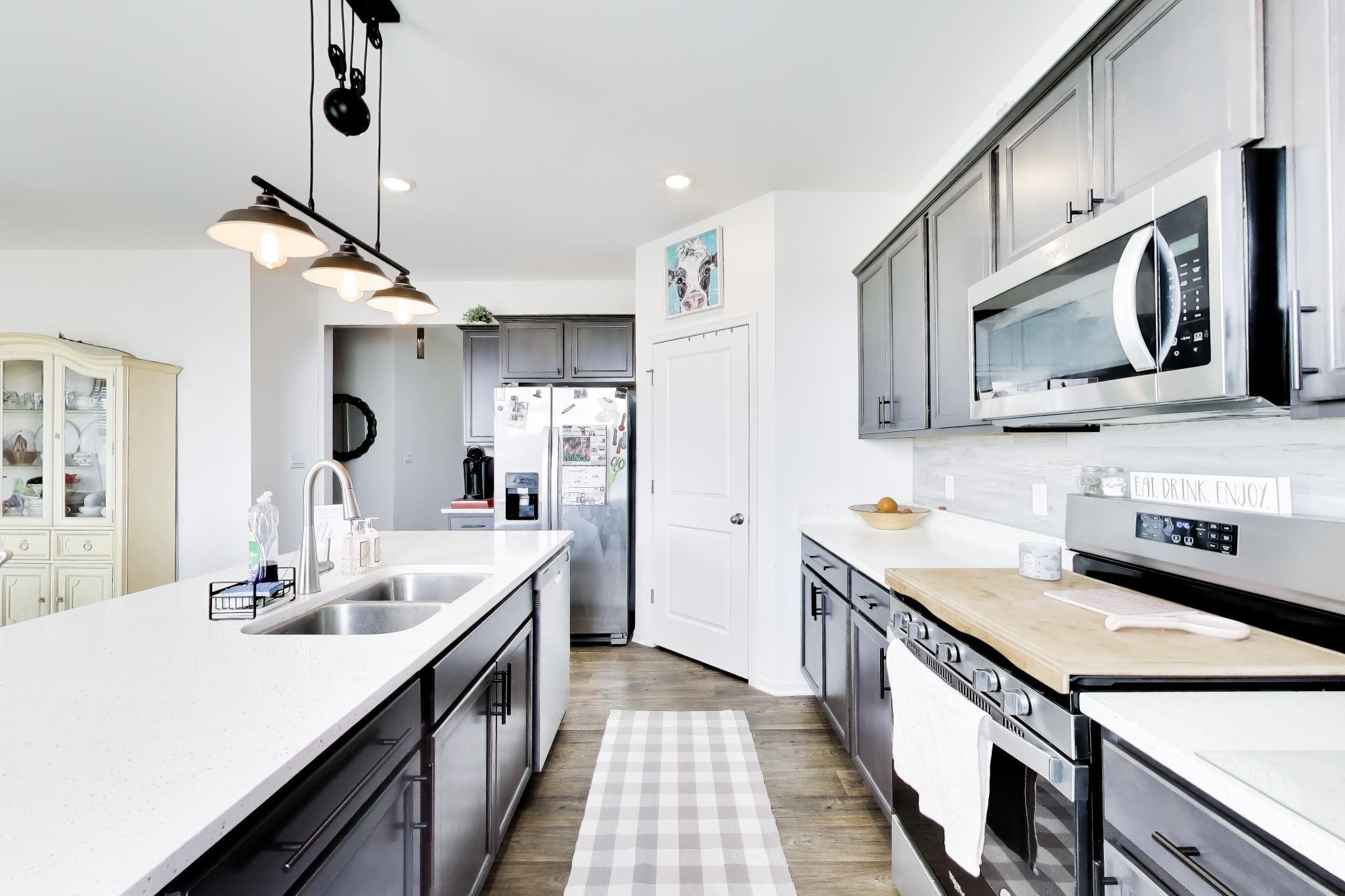 10351 Privet Drive Crown Point, IN 46307 - Photo 11 of 49 2048x1365