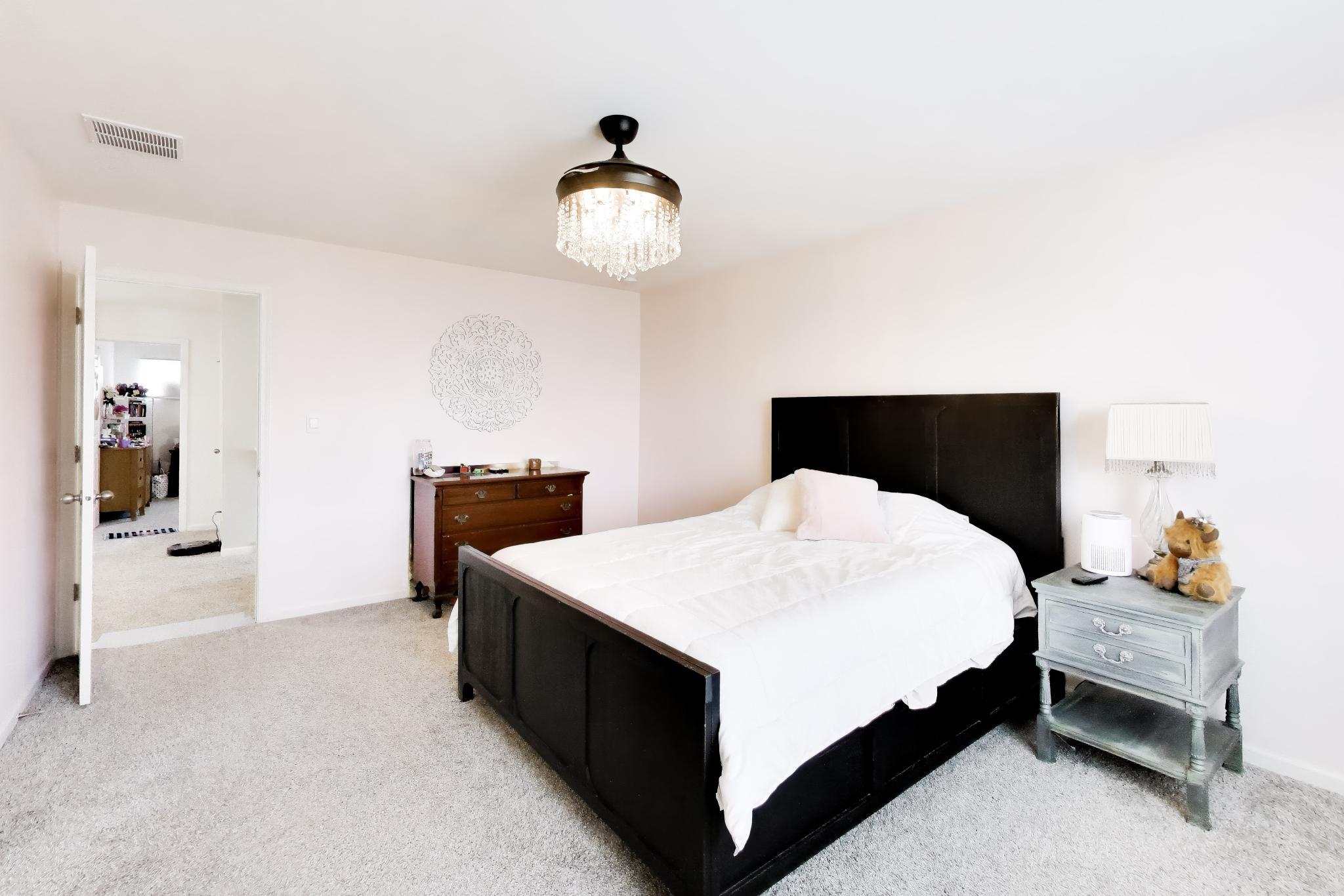 10351 Privet Drive Crown Point, IN 46307 - Photo 20 of 49 2048x1366