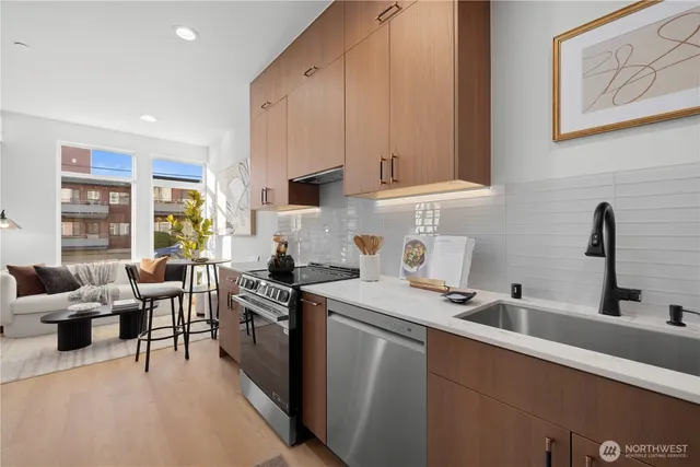 $695,000 | 7526 6th Avenue Northwest, Seattle, WA 98117