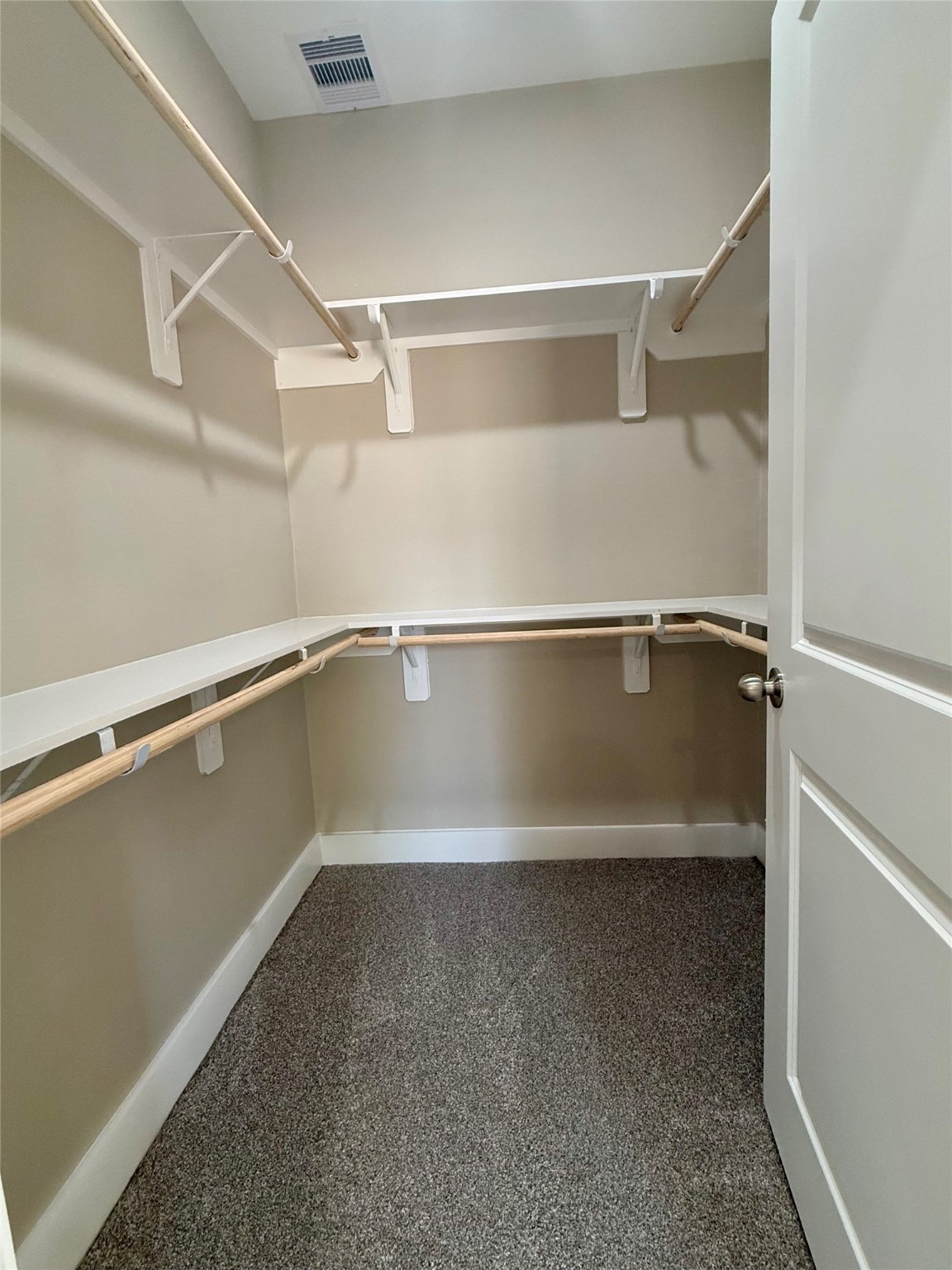 1816 Ryon Street Houston, TX 77009 - Photo 10 of 14 a view of an empty room