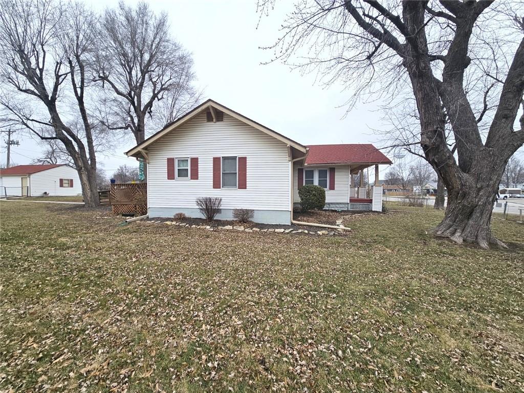 703 Main Street Polo, MO 64671 - Photo 5 of 30