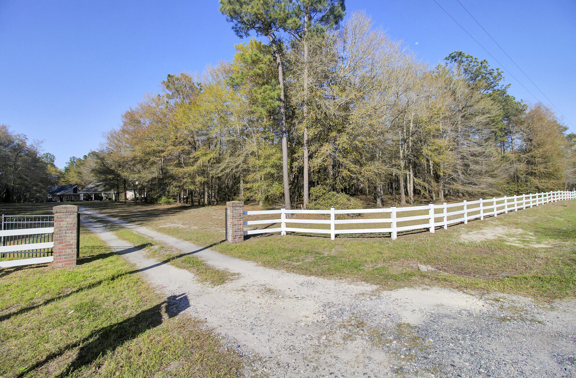 1640 Wire Road Dorchester, SC 29437 - Photo 2 of 85 Gated Entrance