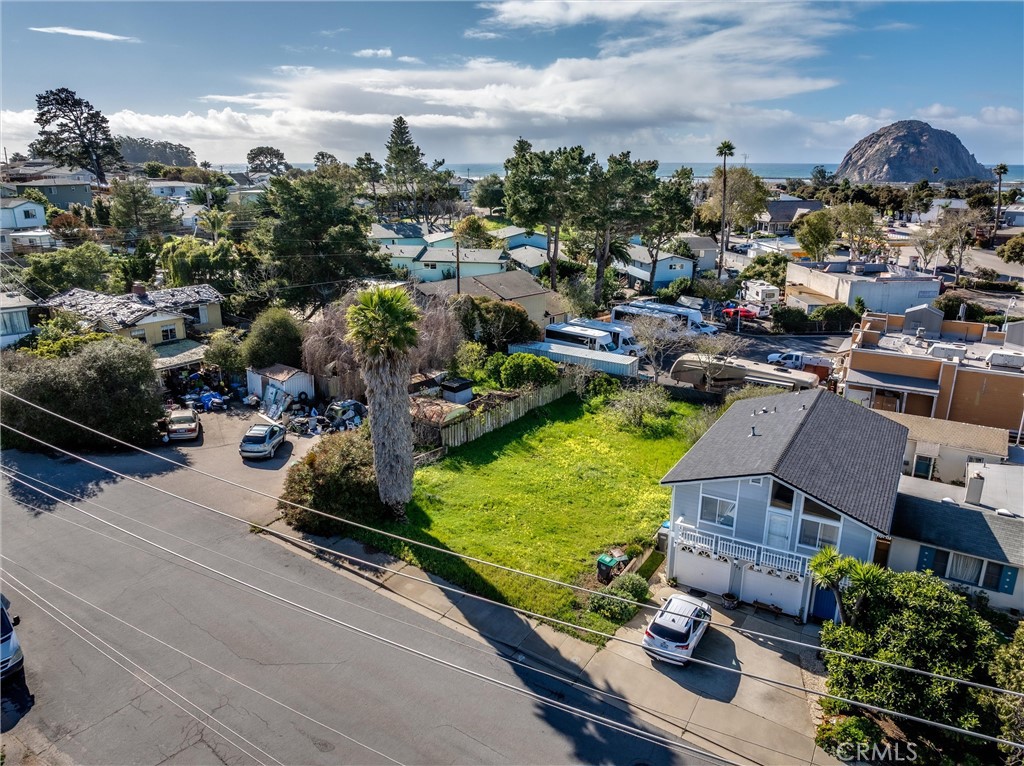 731 Butte Morro Bay, CA 93442 - Photo 11 of 14 an aerial view of a houses with a garden