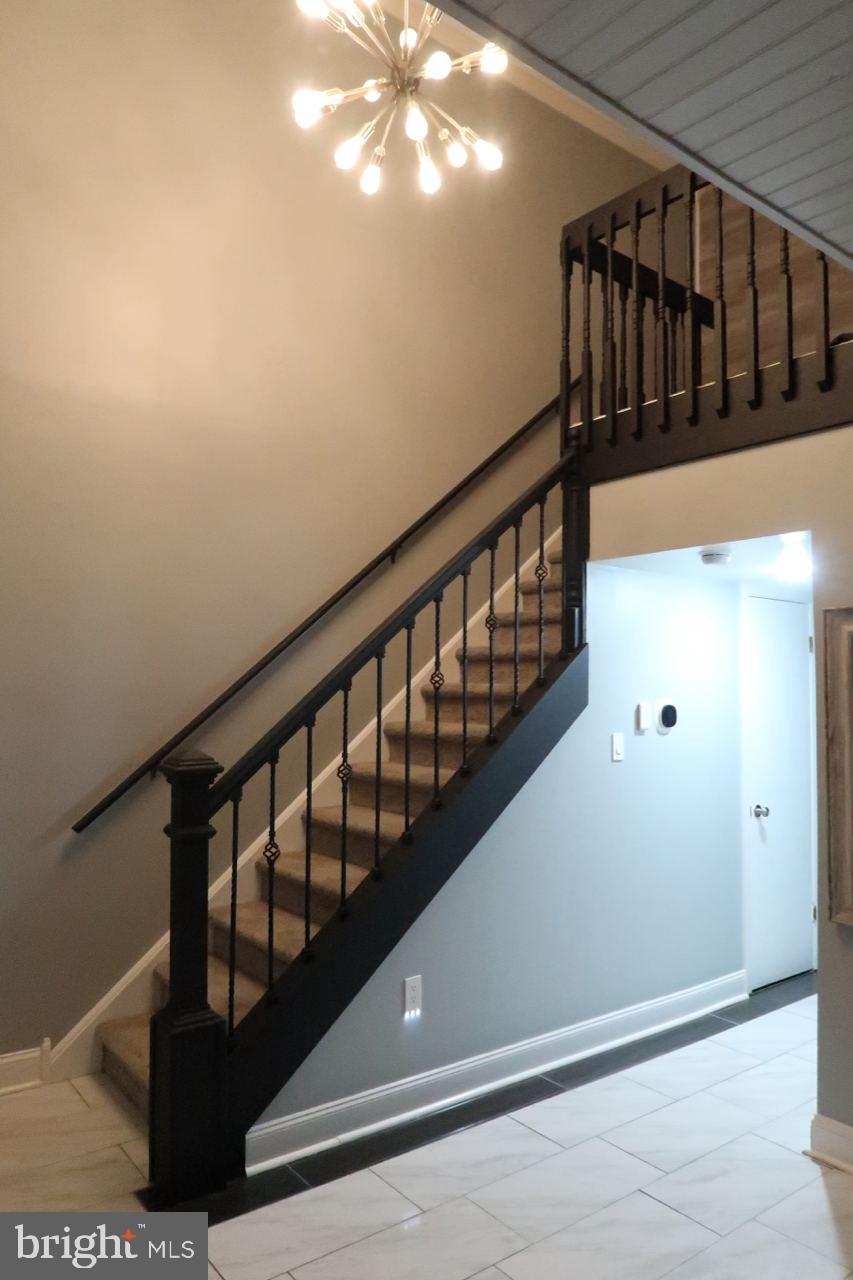 111 Crossing Way Clementon, NJ 08021 - Photo 3 of 27