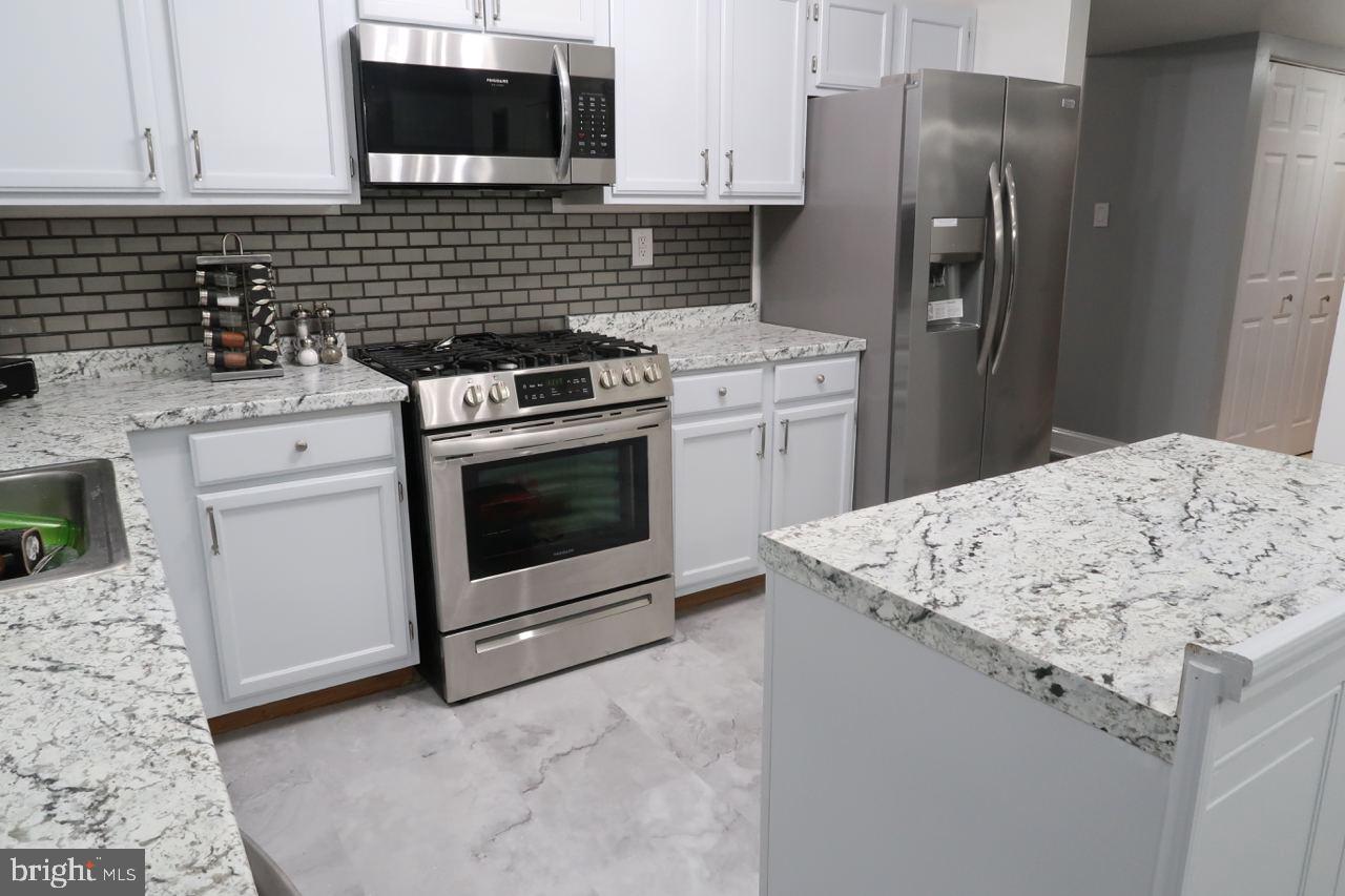 111 Crossing Way Clementon, NJ 08021 - Photo 8 of 27