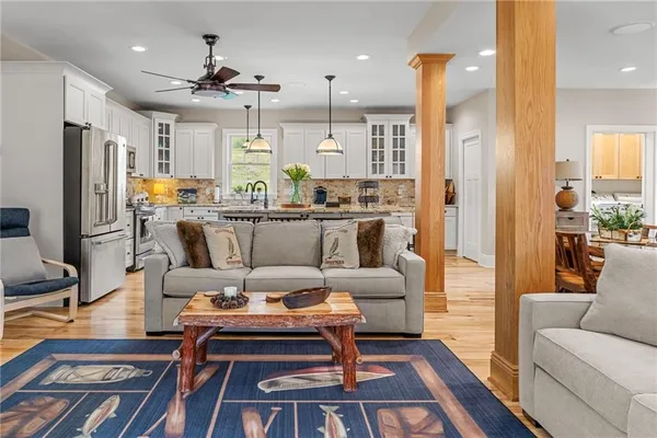 $899,000 | 2298 Monterey Road, Parker, PA 16049
