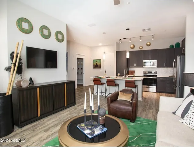 $1,699 | 4949 North 7th Street, Unit A2, Phoenix, AZ 85014