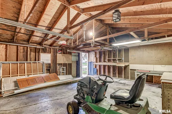 $65,000 | 408 South Cherokee Street, Taylorville, IL 62568