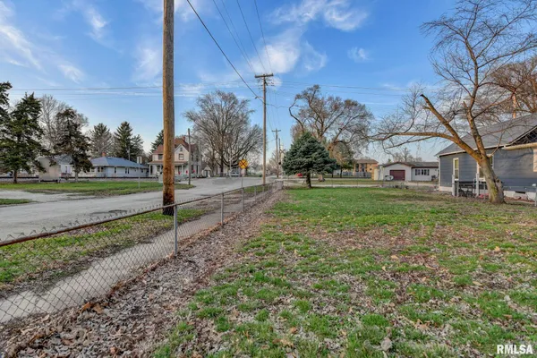 $65,000 | 408 South Cherokee Street, Taylorville, IL 62568