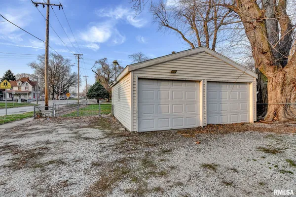 $65,000 | 408 South Cherokee Street, Taylorville, IL 62568