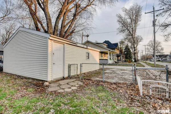 $65,000 | 408 South Cherokee Street, Taylorville, IL 62568